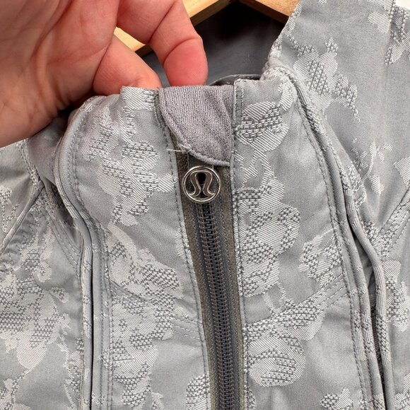 Lululemon Full Zip Lightweight Travel to Track Jacket Womens 4 XS Purple Gray - Picture 6 of 13